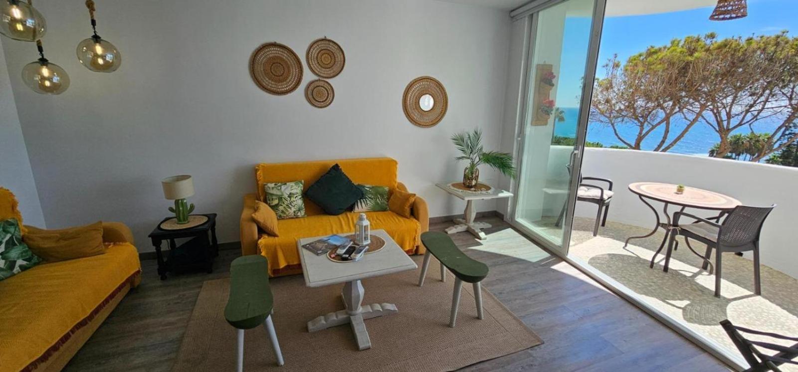 Beachfront Apartment In Calahonda MIJAS COSTA Bagian luar foto